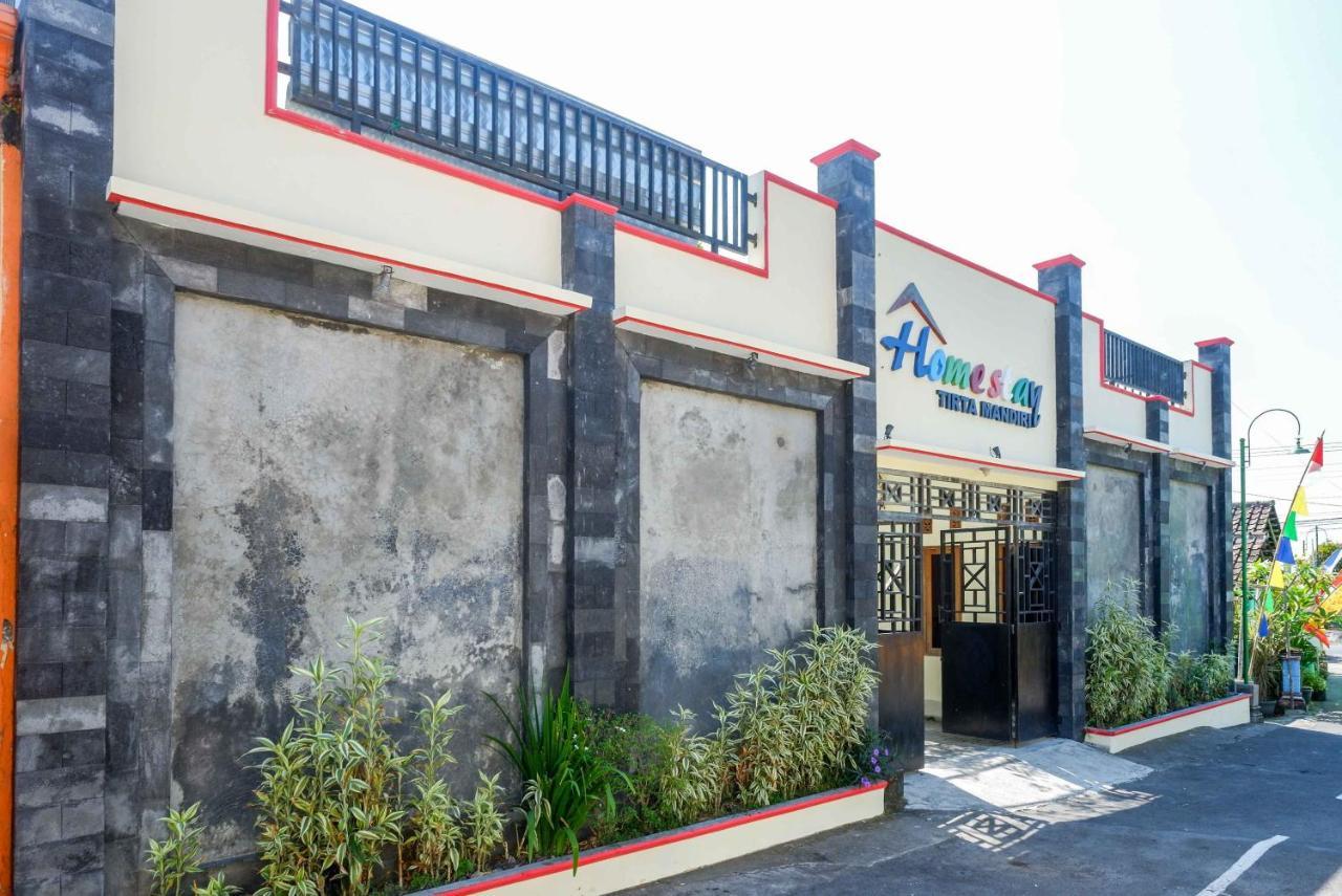 RedDoorz @ Umbul Ponggok Waterpark Klaten Bagian luar foto